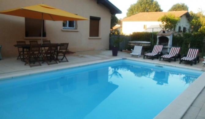 maison avec piscine privée