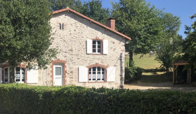 GITE "CHEZ PAPY" PROCHE DU PUY DU FOU