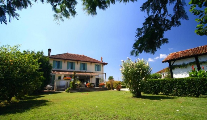 L'Estanquet Bed and Breakfast