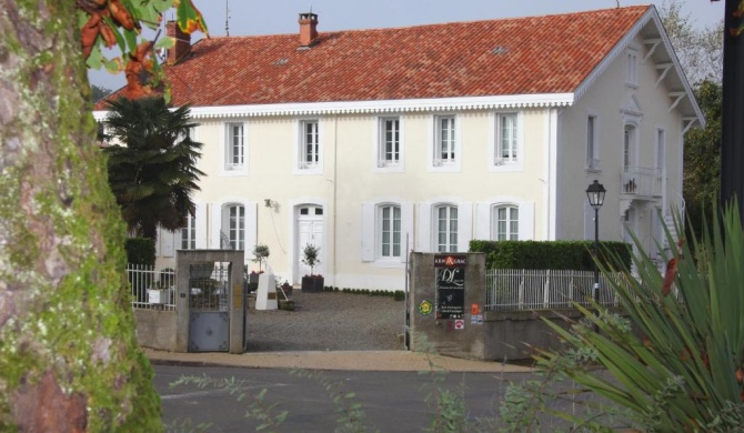 Maison d'Hôtes Lassaubatju