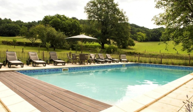 Maison d'une chambre avec vue sur le lac piscine partagee et jardin amenage a La Bachellerie