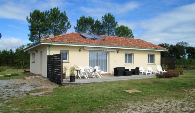 Maison de 3 chambres avec terrasse amenagee et wifi a Lit et Mixe