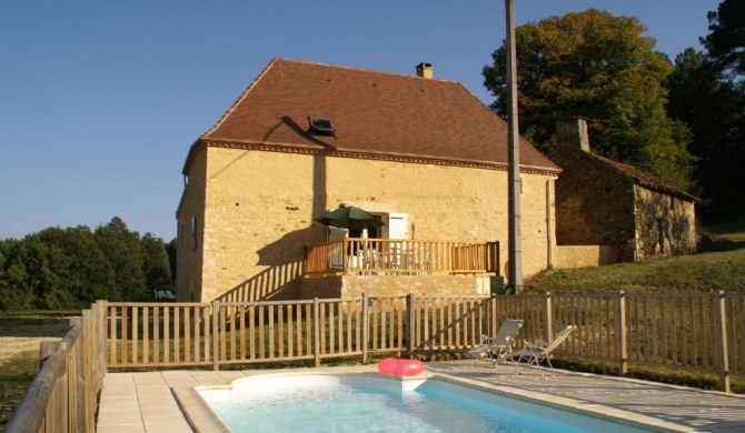 Serene Holiday Home in Loubejac with Private Swimming Pool