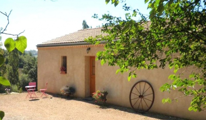 Maison de 2 chambres avec vue sur le lac jardin et wifi a Molieres