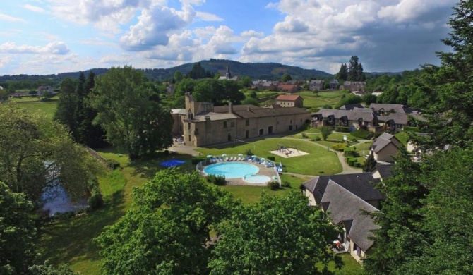 VVF Villages « Le Château sur la Vienne » Nedde