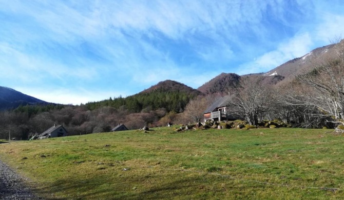 Les chalets de la forêt d'Issaux