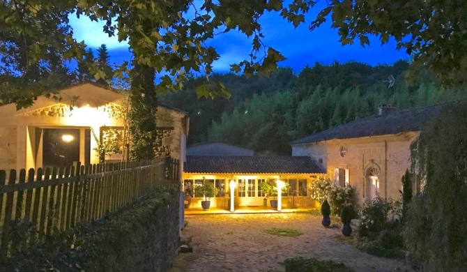 Moulin de Rioupassat Chambres d'Hôtes de Charme