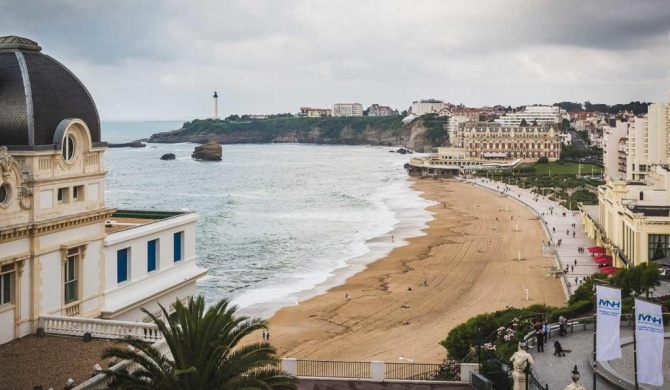 BELLEVUE KEYWEEK Elegant Apartment with Elevator Ocean View in Biarritz