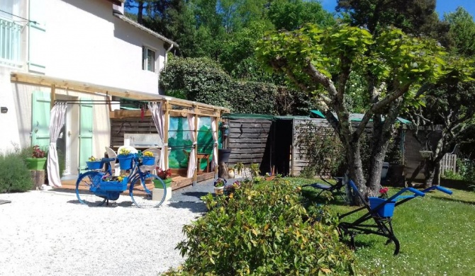 Studio avec jardin amenage et wifi a Sarlat la Caneda